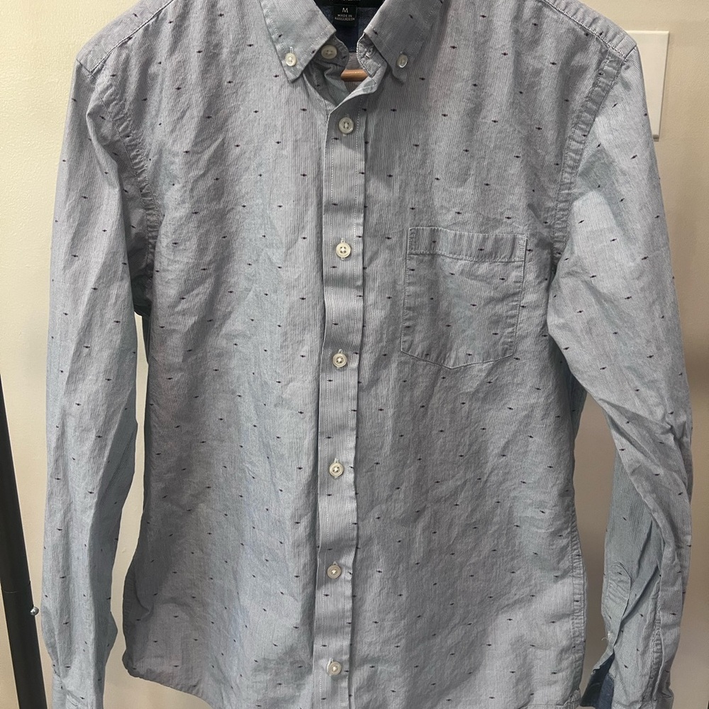 Banana Republic Light Blue Button-Down Shirt with Tiny Burgundy Dots